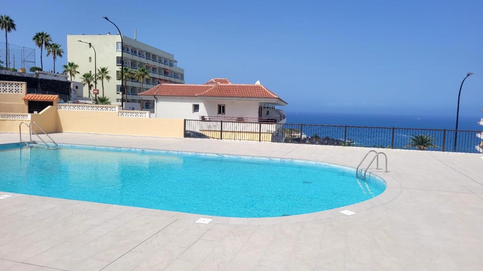 Oceanfront Beach Apartment La Arena Puerto de Santiago  Exterior photo