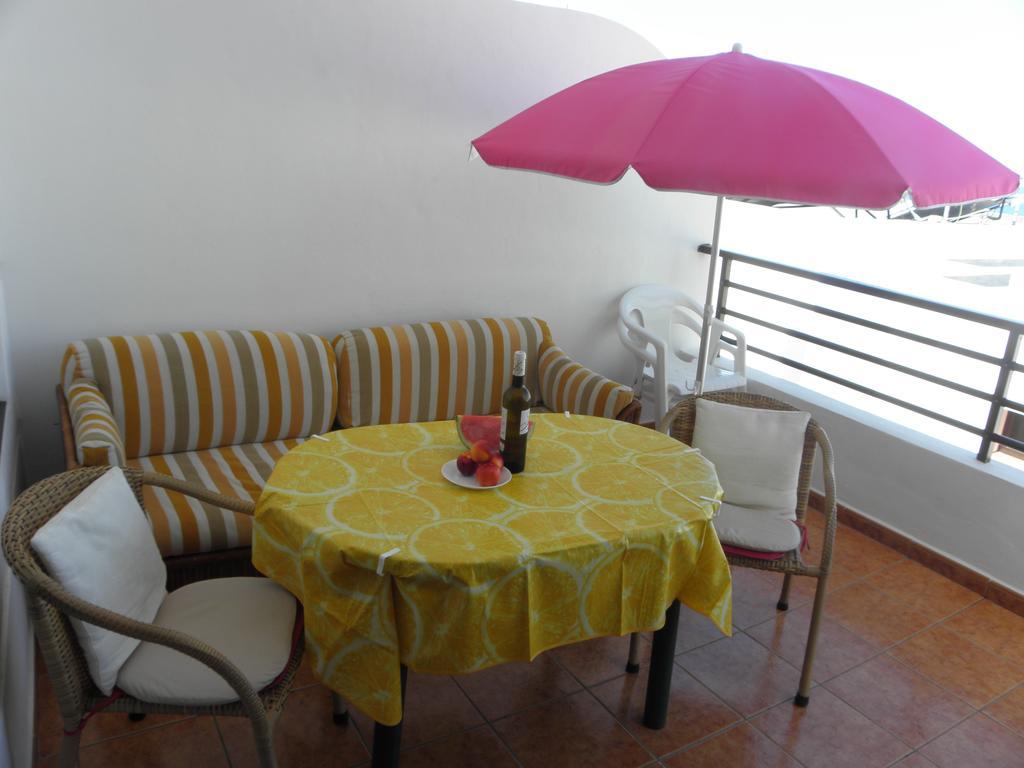 Oceanfront Beach Apartment La Arena Puerto de Santiago  Exterior photo